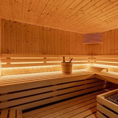 Holiday home Luxury - Fireplace Heated Pool & Sauna *