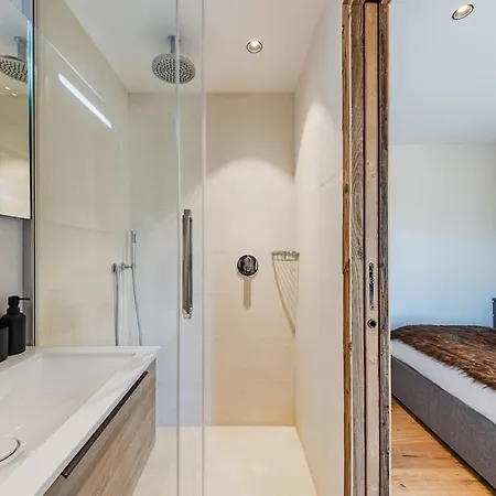 Luxury - Fireplace Heated Pool & Sauna Holiday home