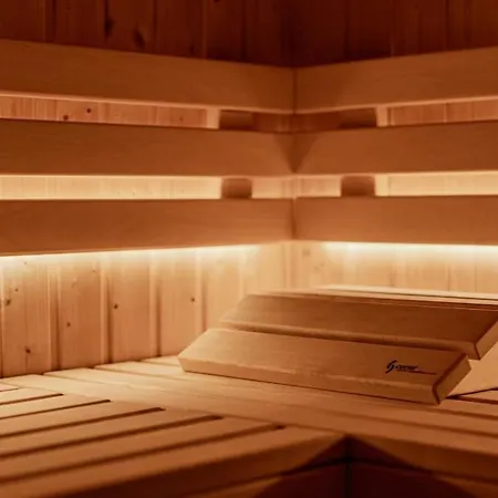 Holiday home Luxury - Fireplace Heated Pool & Sauna *